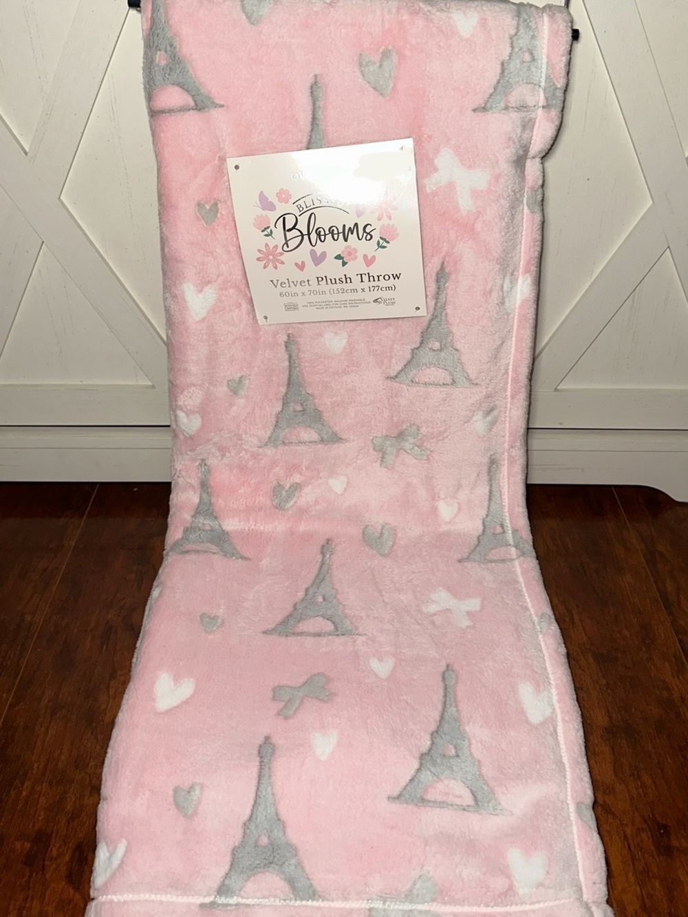 Pink Heart Embossed Velvet Plush Throw with Gray Eiffel Tower Motif